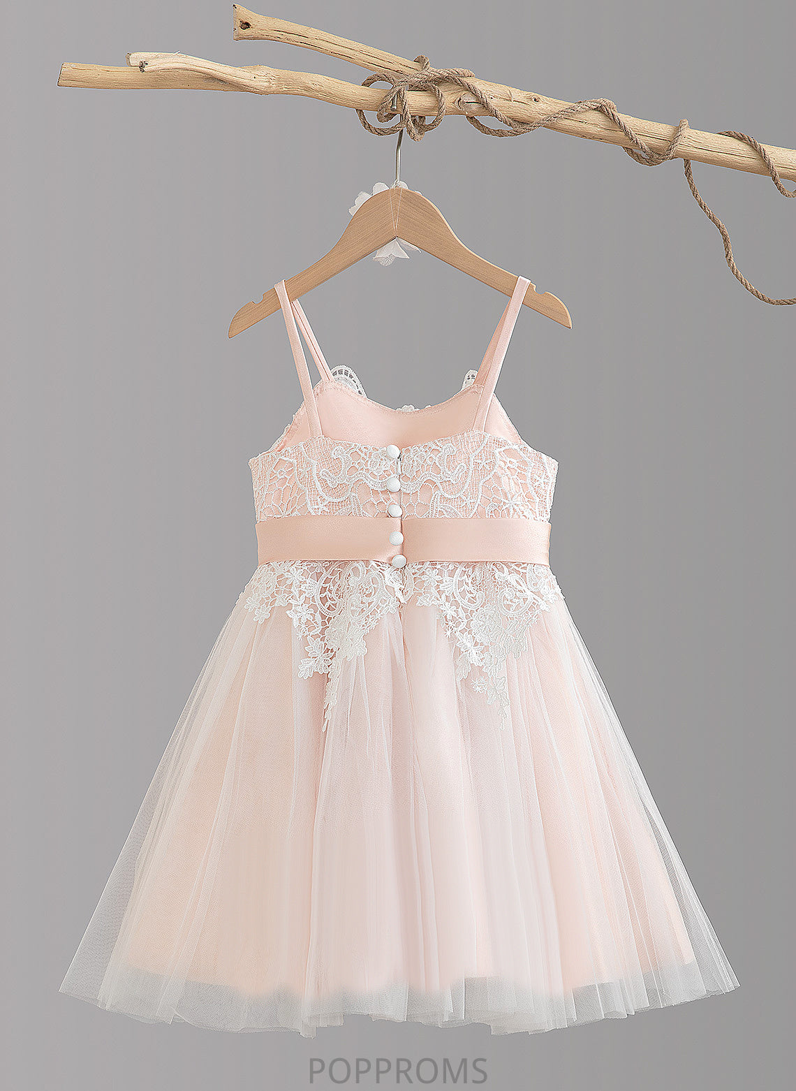 - Bow(s) Flower Girl Dresses Neck Flower Tulle Danielle Girl A-Line Dress Sleeveless Knee-length With Scalloped