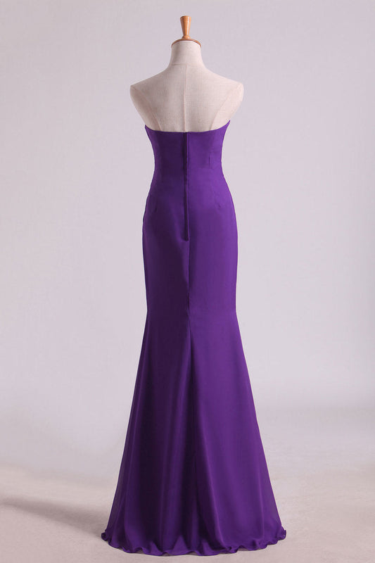 2024 Hot Purple Sweetheart Ruffled Bodice Floor Length Sheath Chifoon Evening Dresses