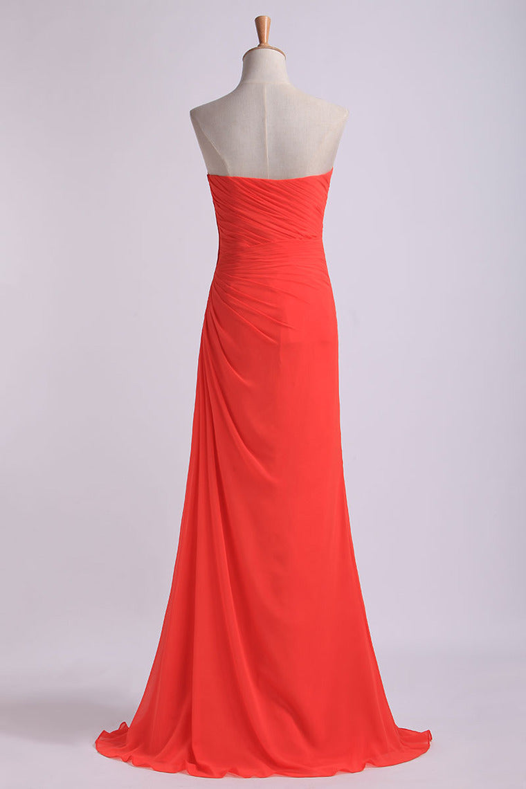 2024 Sheath/Column Prom Dresses Sweetheart Chiffon With Slit And Ruffles Floor Length