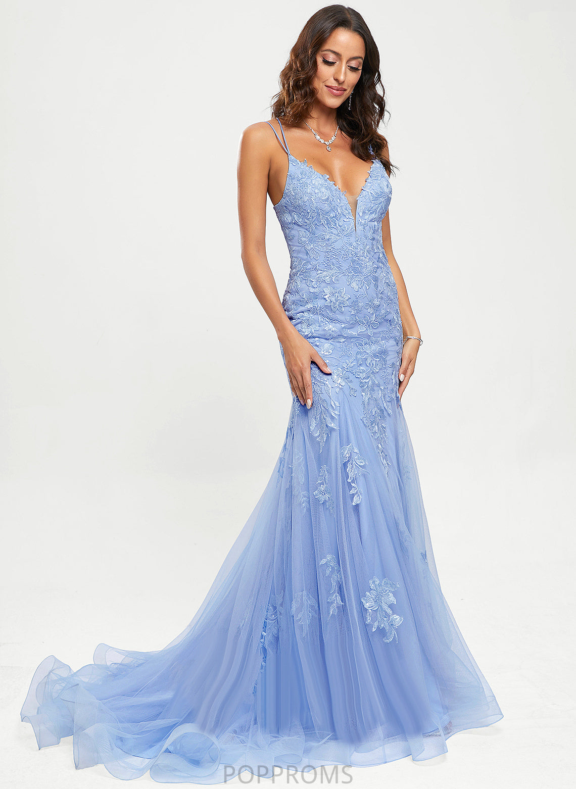 Sweep Damaris Tulle Lace With V-neck Train Trumpet/Mermaid Prom Dresses Sequins