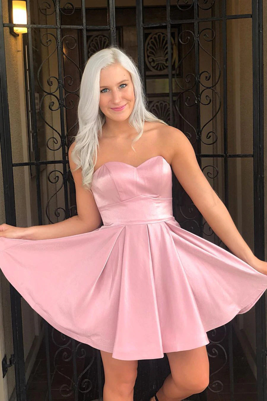 A-Line Sweetheart Pink Short Homecoming Dresses