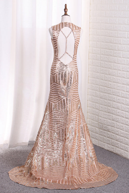 2024 Sequins Scoop Open Back Mermaid/Trumpet Prom Dresses Sweep Train