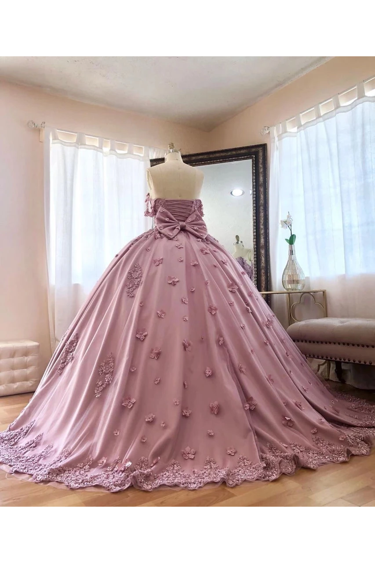 Ball Gown Off The Shoulder Tulle Quinceanera Dress With Lace Appliques, Puffy Prom Dress