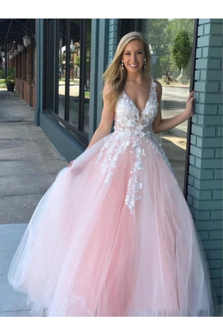 Stunning Lace Applique Ball Gown Long Ball Gowns Prom Dresses Quinceanera Dress