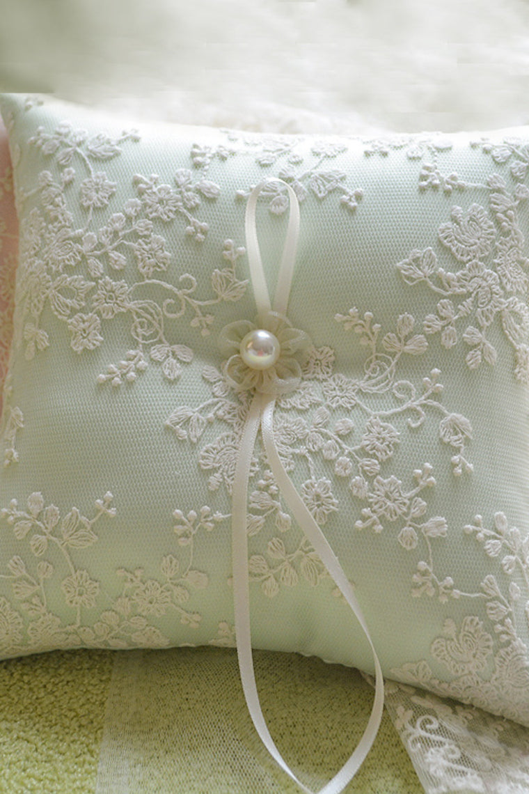 Ring Pillow In Lace With Ribbons And Pearl