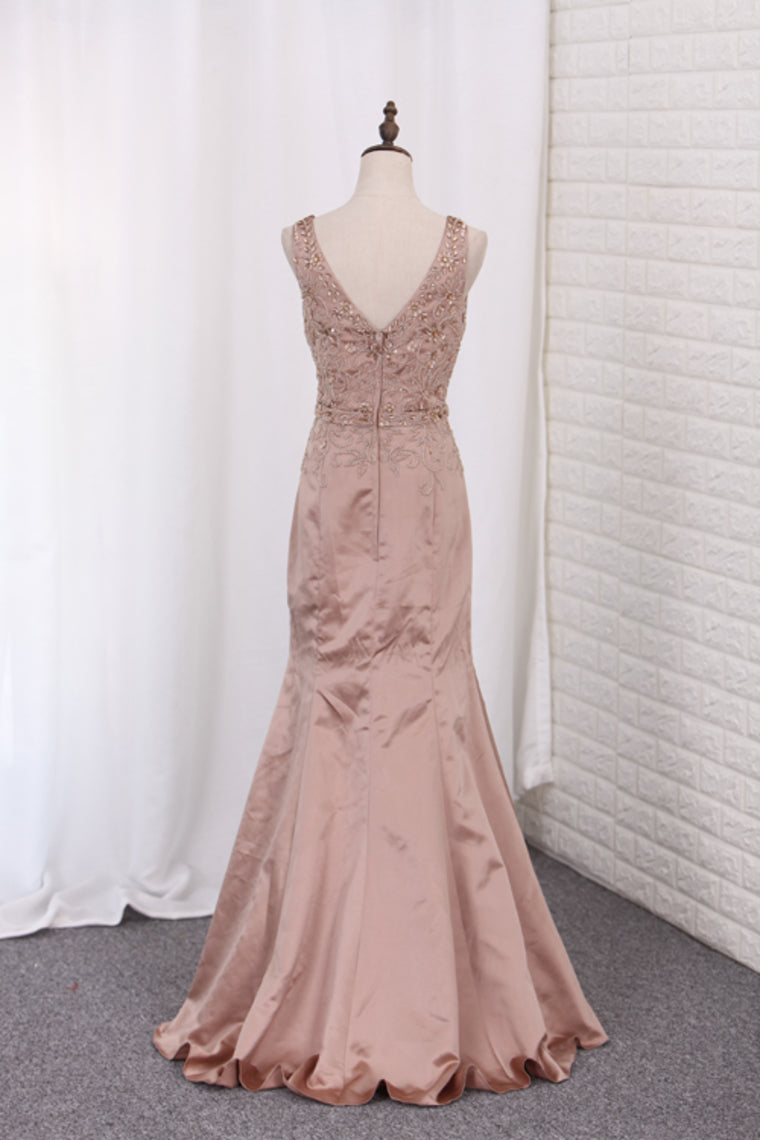 2024 New Arrival Evening Dresses V Neck Satin With Beading Mermaid