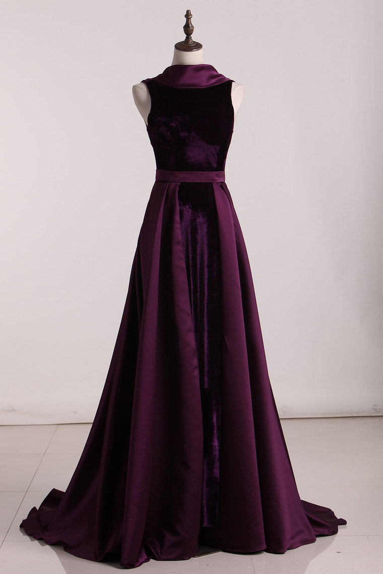 2024 Velvet High Neck Open Back Evening Dresses Mermaid Court Train