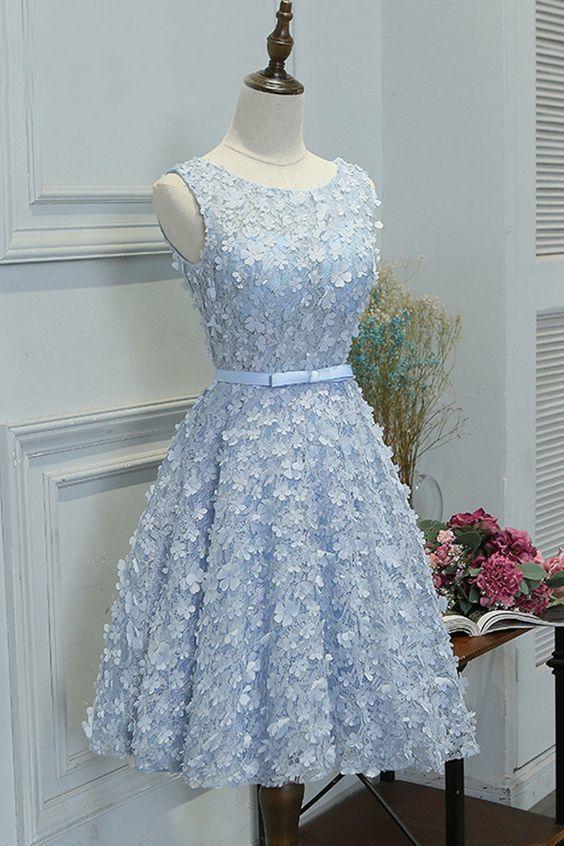 A-Line Boat Neck Knee-Length Blue Lace Homecoming Dresses Julia With Appliques XXA12024