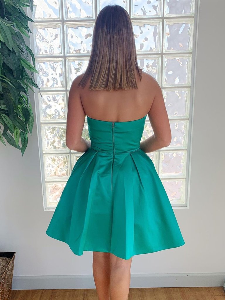 Open Back Green Short Yvonne Homecoming Dresses Green Formal Evening Dresses XXA24132