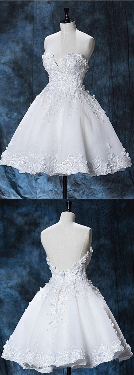 Maliyah Lace Homecoming Dresses Chic Sweetheart White Short CD879