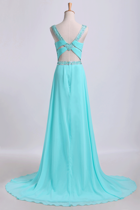 2024 Open Back Halter Prom Dresses A Line Sweep Train Chiffon With Beads&Ruffles