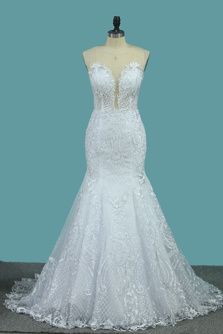 2024 Tulle Scoop Wedding Dresses Mermaid With Applique Chapel Train