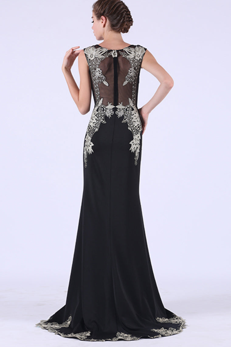 2024 Prom Dresses Mermaid Scoop Spandex With Applique Sweep Train