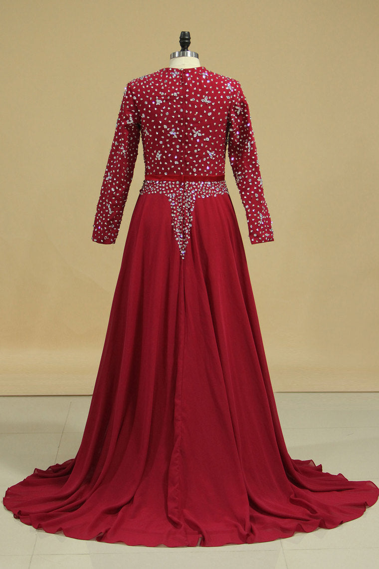 2024 Muslim Prom Dresses Long Sleeves With Beading Floor Length