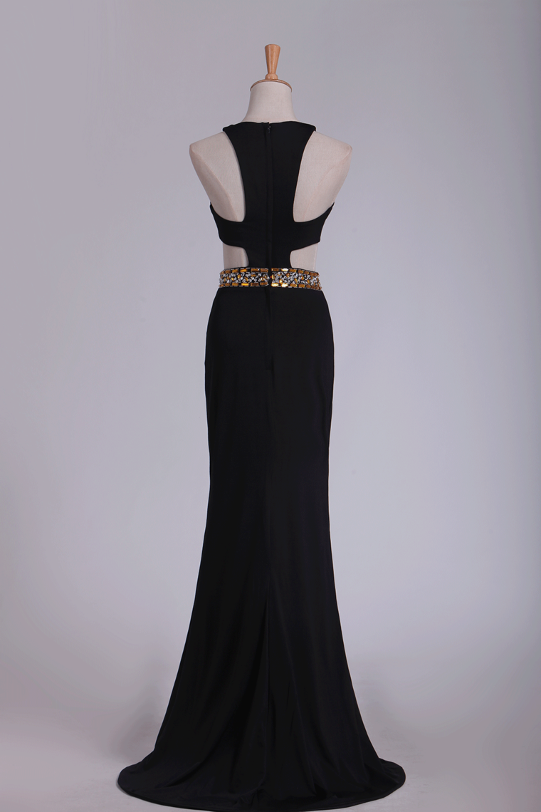 2024 Spandex Scoop Evening Dresses Sheath With Beading And Slit