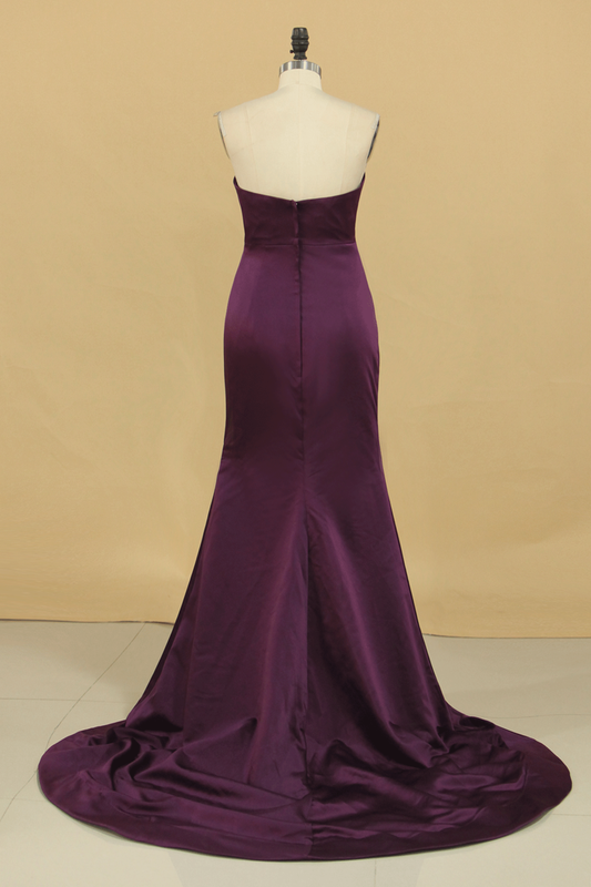 2024 Satin Mermaid Sweetheart Evening Dresses Sweep Train