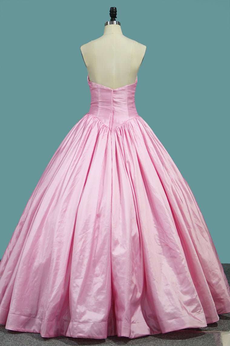 2024 Sweetheart  Quinceanera Dresses Ball Gown Taffeta With Appliques Lace Up