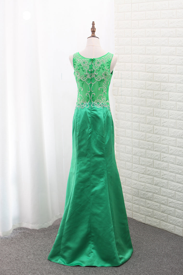 2024 Mermaid Satin Scoop Prom Dresses With Embroidery Floor Length