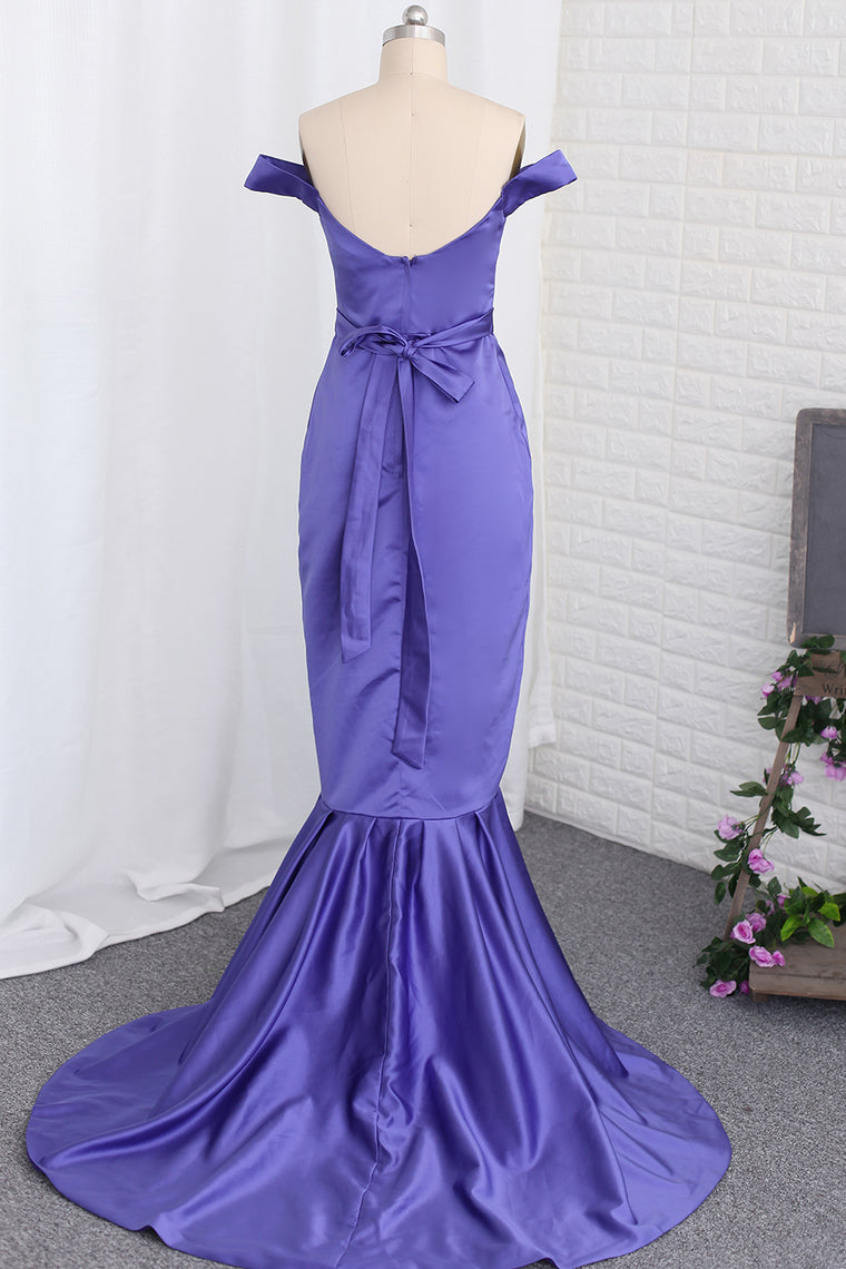 2024 Bridesmaid Dresses Mermaid Off The Shoulder Satin With Sash