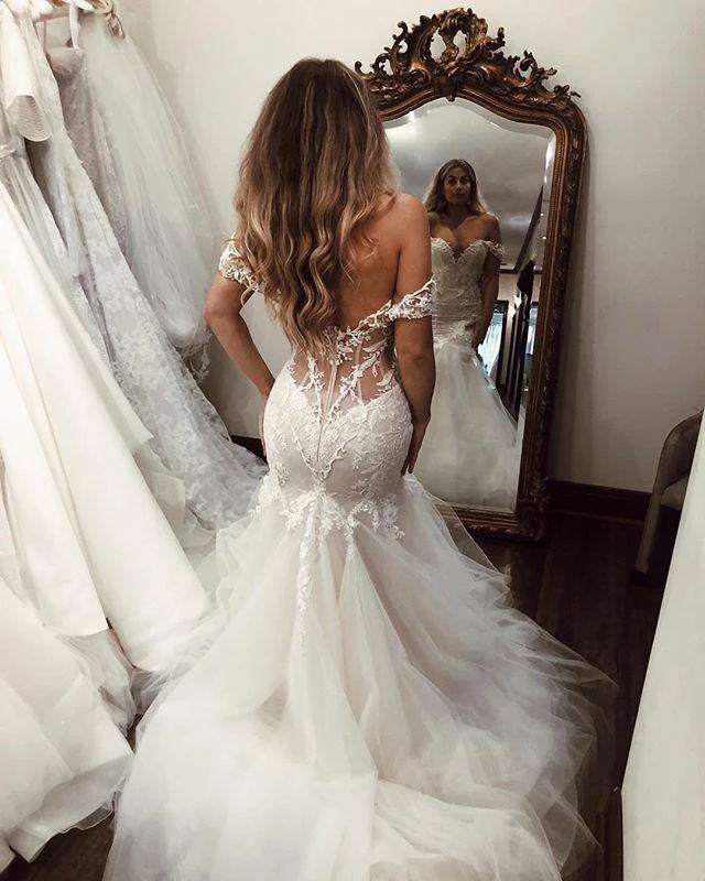 Beauty Off Shoulder Sheath Lace Appliques Wedding Dresses Bridal Dresses