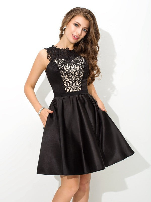 A-Line/Princess Scoop Satin Karli Lace Cocktail Homecoming Dresses Sleeveless Short Dresses