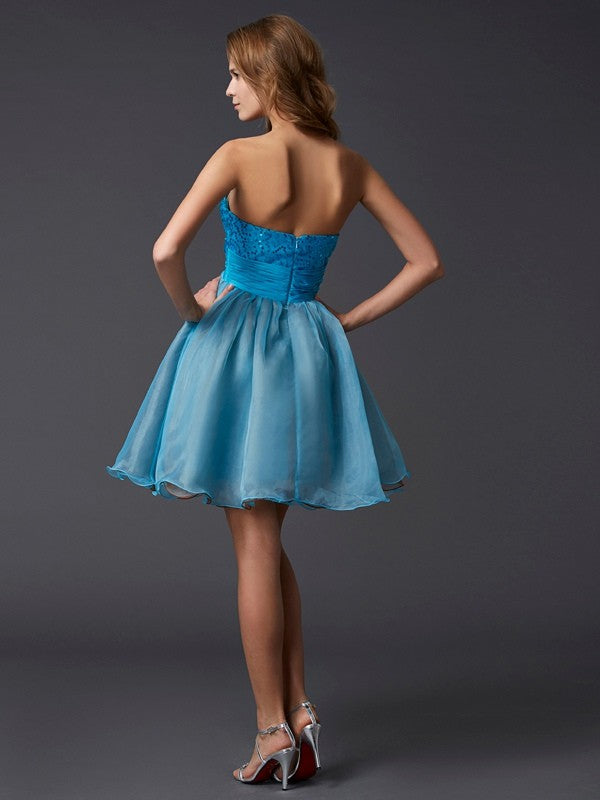 A-Line/Princess Sweetheart Sleeveless Short Taffeta Lace Homecoming Dresses Mackenzie