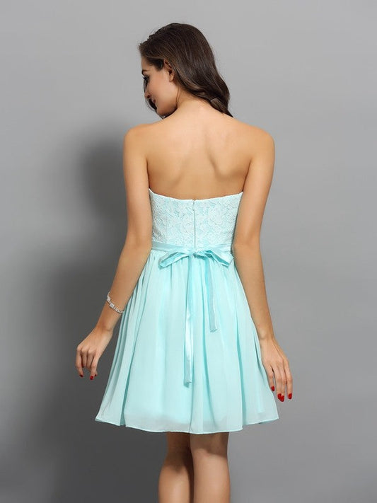 A-Line/Princess Sweetheart Beading Sleeveless Short Dresses Salome Cocktail Homecoming Dresses Chiffon