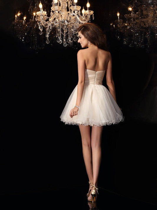 A-Line/Princess Sweetheart Beading Homecoming Dresses Sydnee Chiffon Cocktail Sleeveless Short Dresses