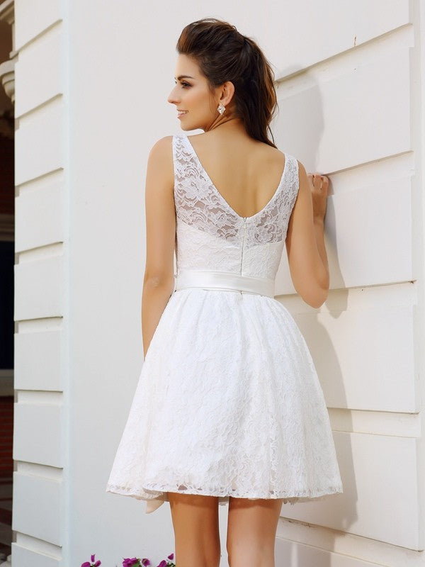 A-Line/Princess Scoop Sash/Ribbon/Belt Sleeveless Short Dresses Cocktail Lace Mckayla Homecoming Dresses