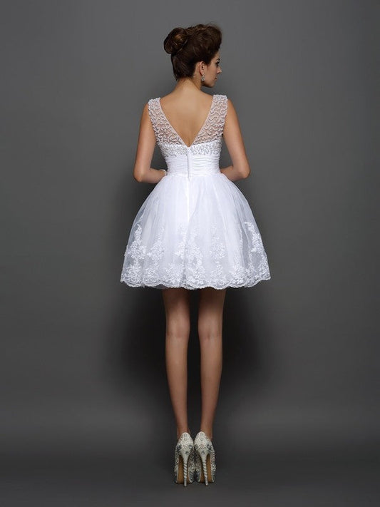 A-Line/Princess Bateau Pearls Sleeveless Cocktail Satin Homecoming Dresses Kaitlyn Short Elastic Woven Dresses