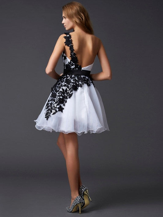 A-Line/Princess One-Shoulder Sleeveless Short Organza Ellie Homecoming Dresses Lace