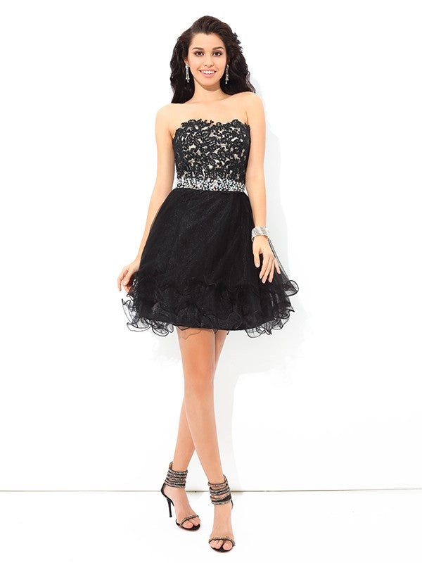 A-Line/Princess Homecoming Dresses Ada Cocktail Satin Sweetheart Applique Sleeveless Short Dresses