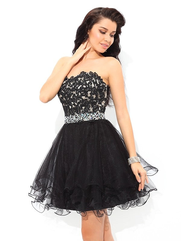 A-Line/Princess Homecoming Dresses Ada Cocktail Satin Sweetheart Applique Sleeveless Short Dresses